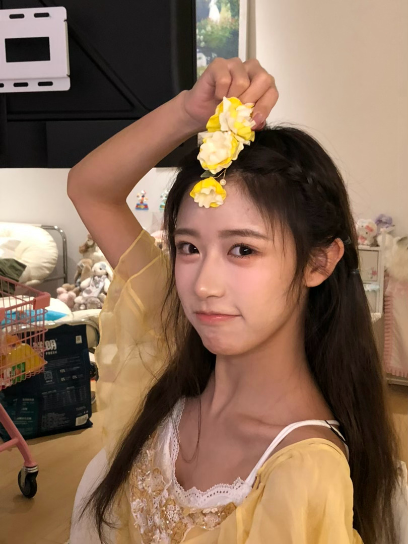 发🫘一定要记得给我开美颜哦哈哈哈哈哈这个8p原相机看着有点点点糟糕花碎花