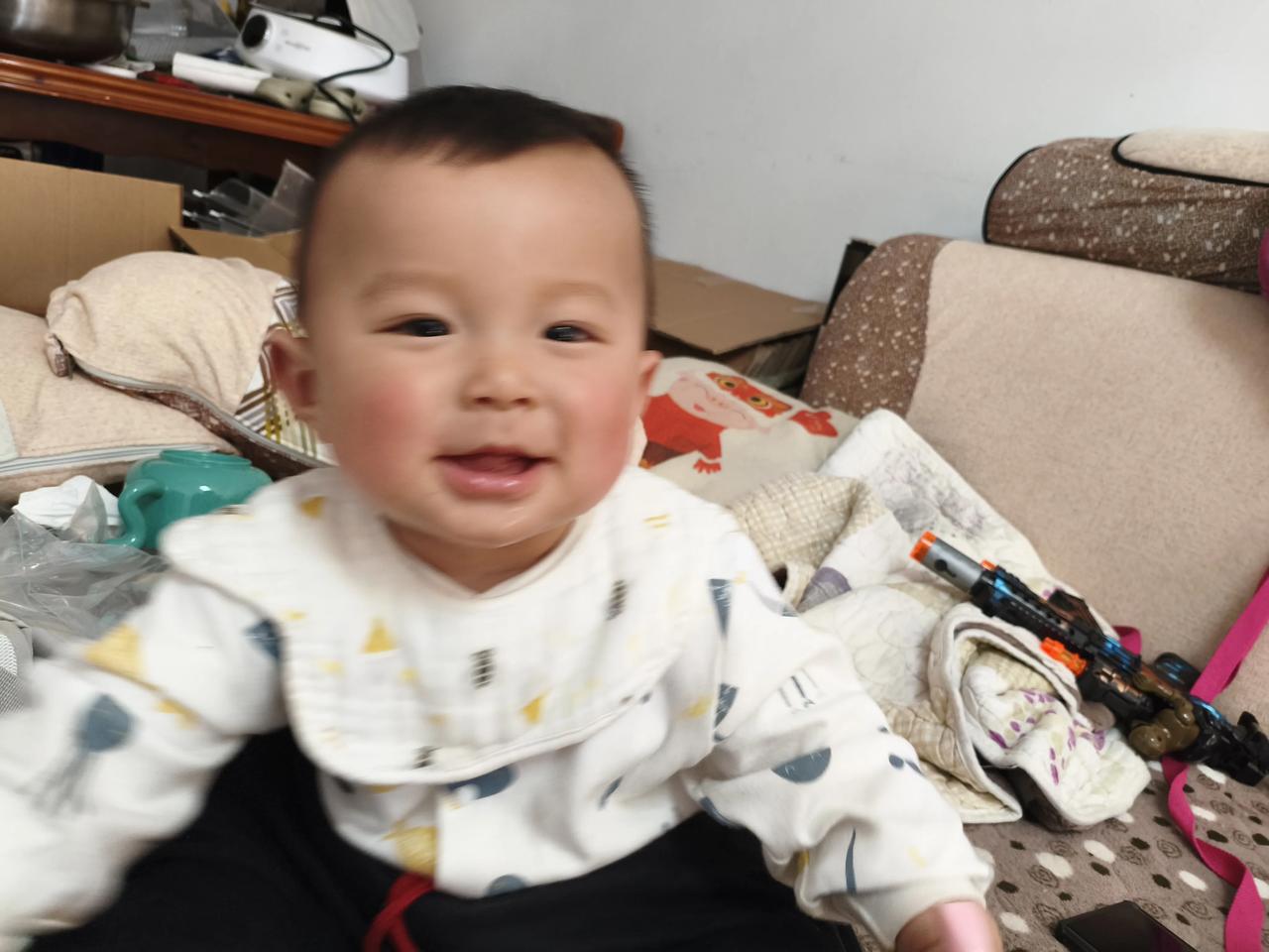大学老师有职称
没人说三道四？
凭什么中小学老师就不能有职称？
中小学老师职称大