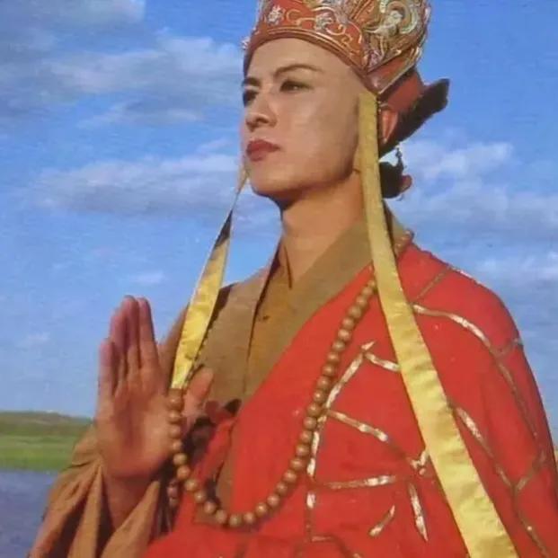 86版《西游记》是一部老少皆宜的电视剧，在《西游记》剧里三个扮演唐僧的演员中，徐