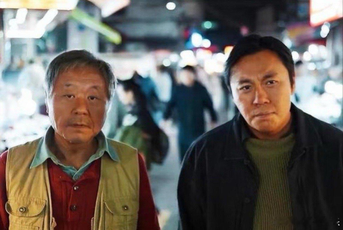秦昊一出场就是悬疑片男主味 秦昊的悬疑感刻进DNA了！从《无证之罪》到现在，一出