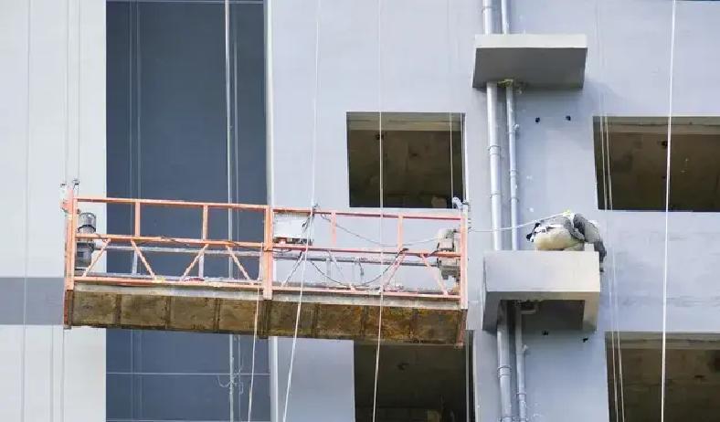 工地每天死磕危险源、风险、隐患这仨词，很多人却分不清到底谁是谁，结果管安全管成糊