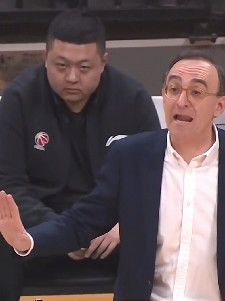 防不了，防不了，一上强度就响哨一响就罚球辽宁男篮vs北京男篮辽宁男篮