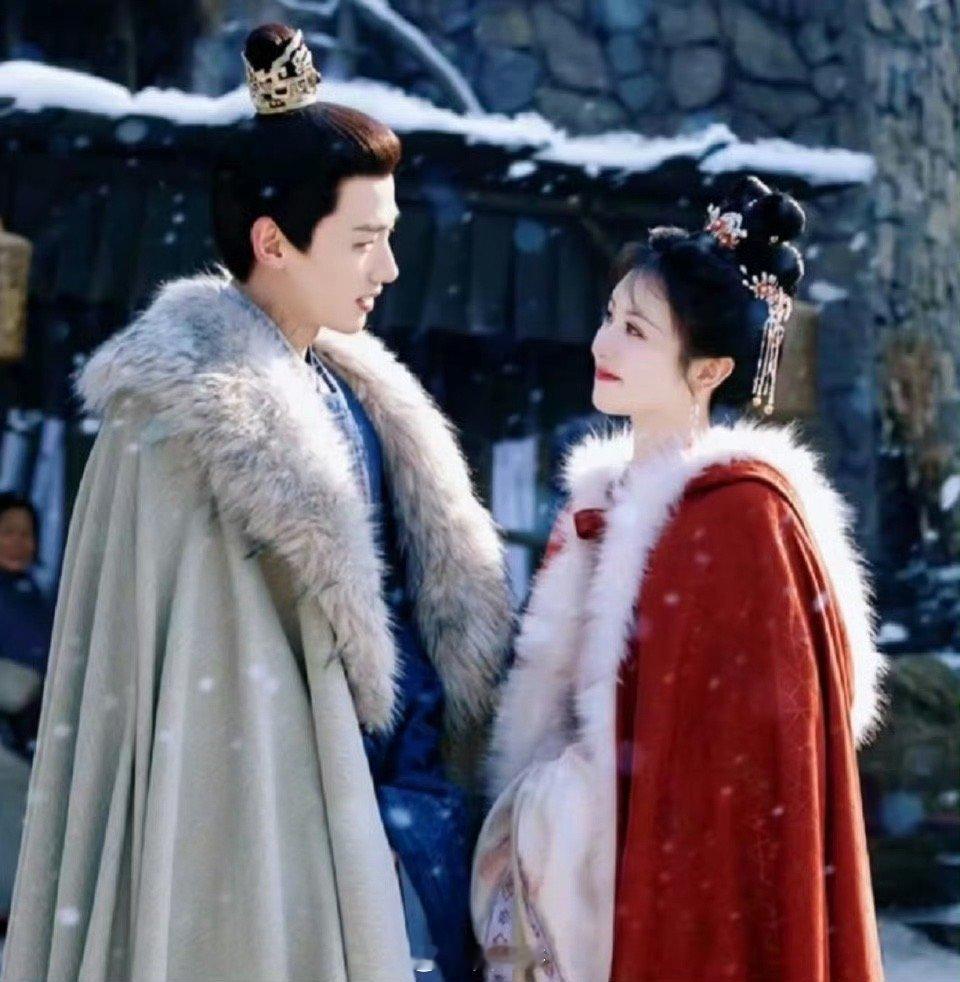 白敬亭田曦薇卿卿日常番位啊这，就是说田曦薇要和白敬亭二搭了嘛，俩人合作的电视剧《