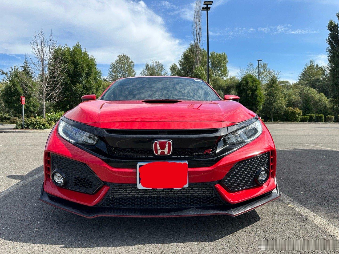 本田思域Type R FK8: 愿三踏板烂仔永在开了一周简单说下感受：坐姿和座椅