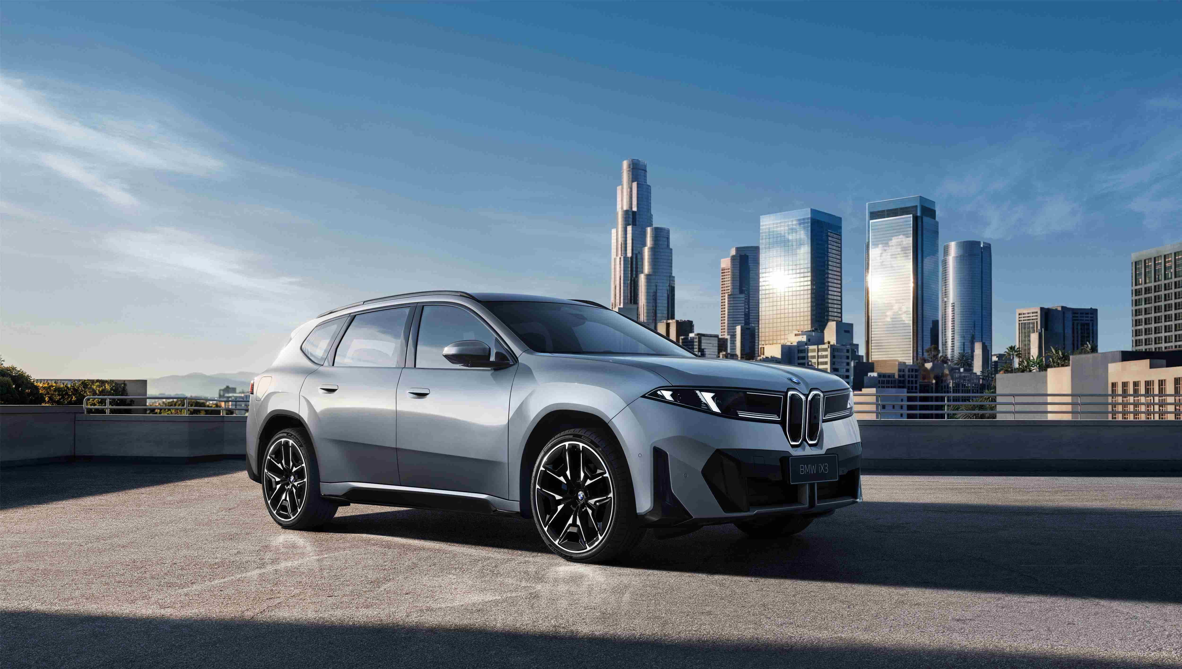 新世代BMW iX3长轴距版“可持续的豪华”创新应用高品质环保材料，绿色生产，行