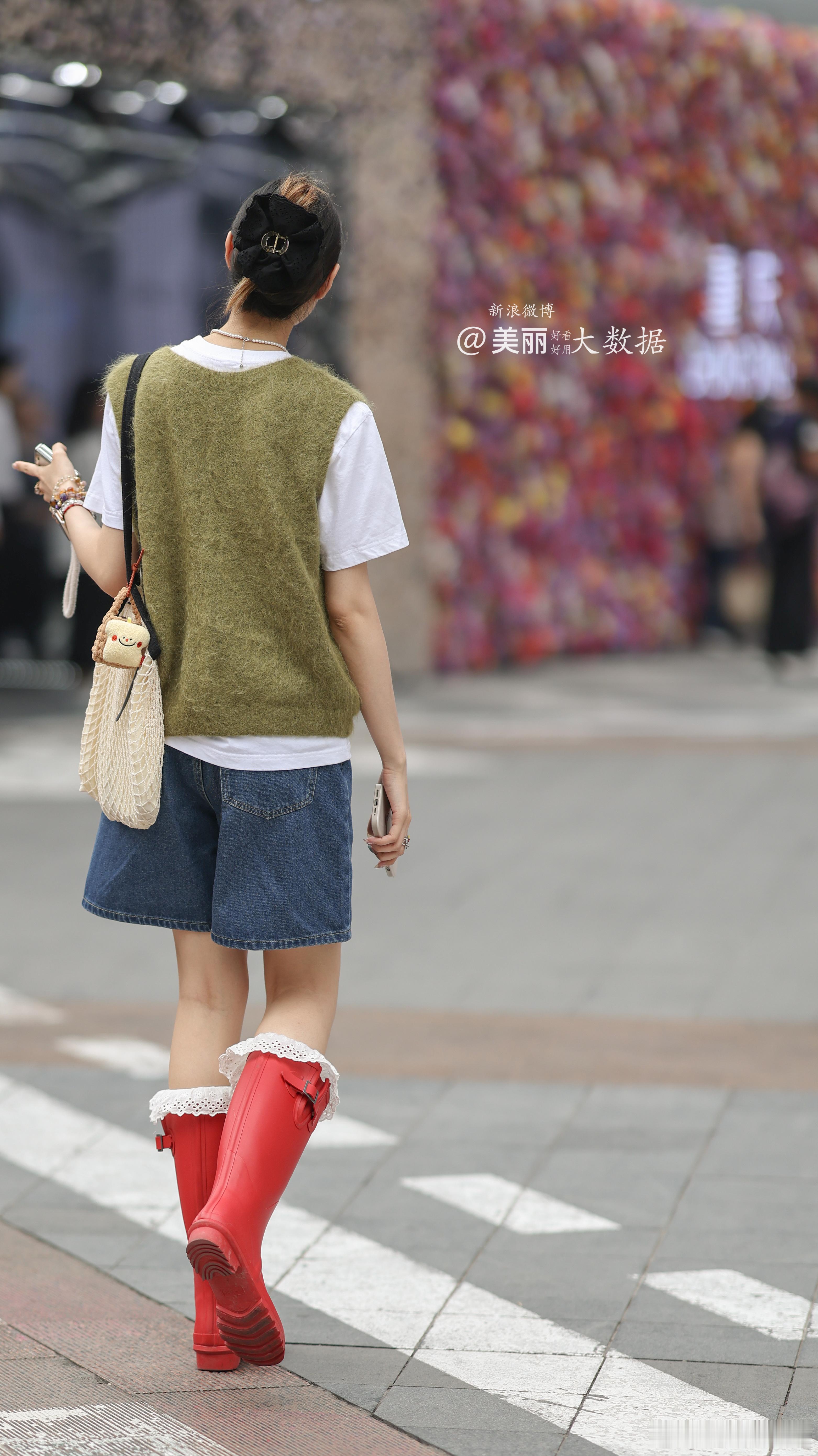 不热！嗯嗯 ​​​