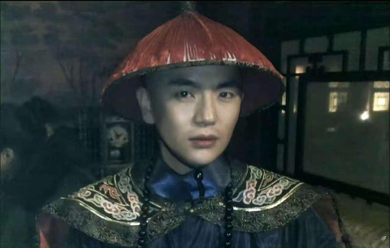 温太医要干回太医老本行了  笑到捶地！温太医在《少年中医说》体验雷火灸，头发被烧