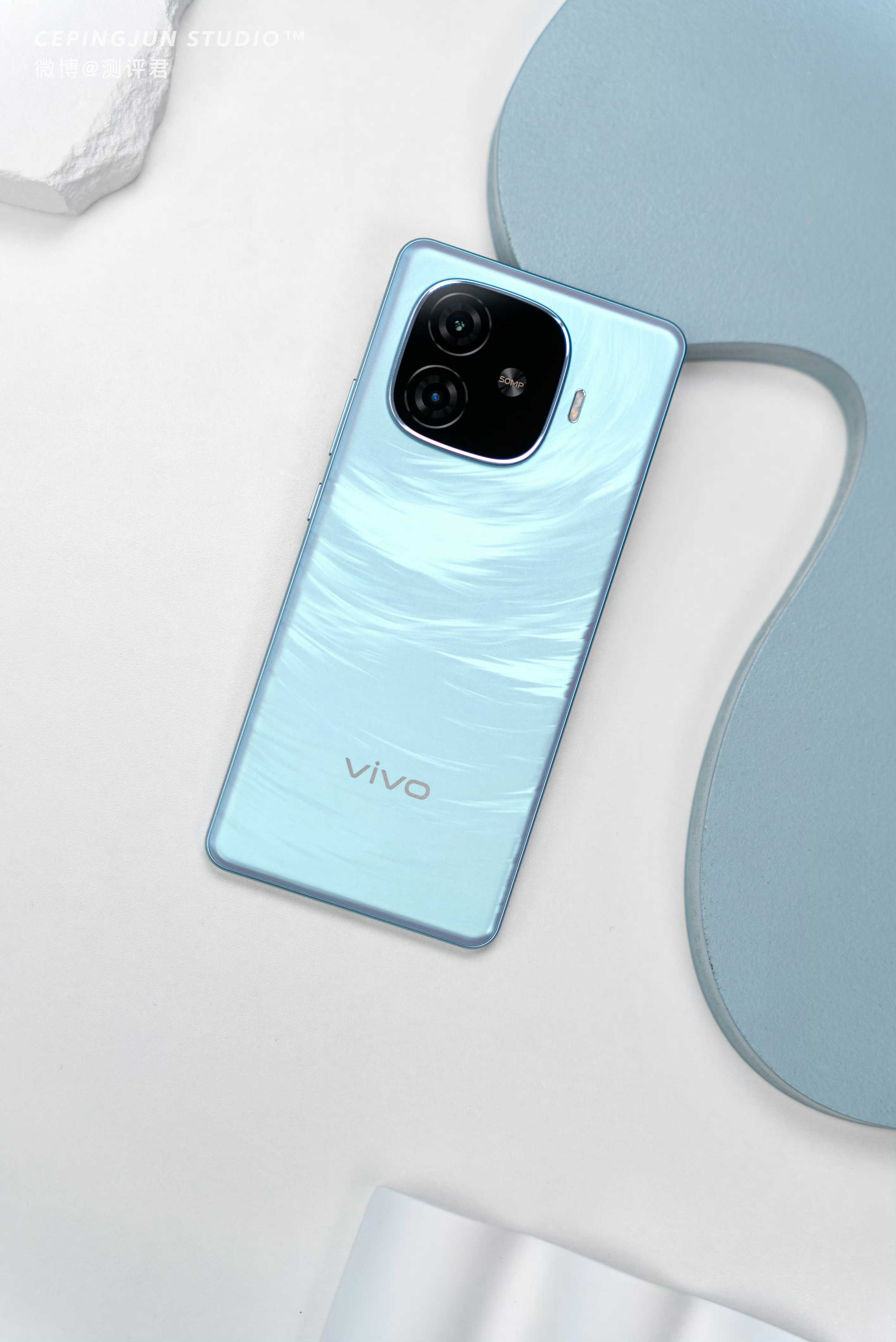 【送一部vivo Y200 GT手机】转发+关注5月4日通过抽一位粉丝！送出图里