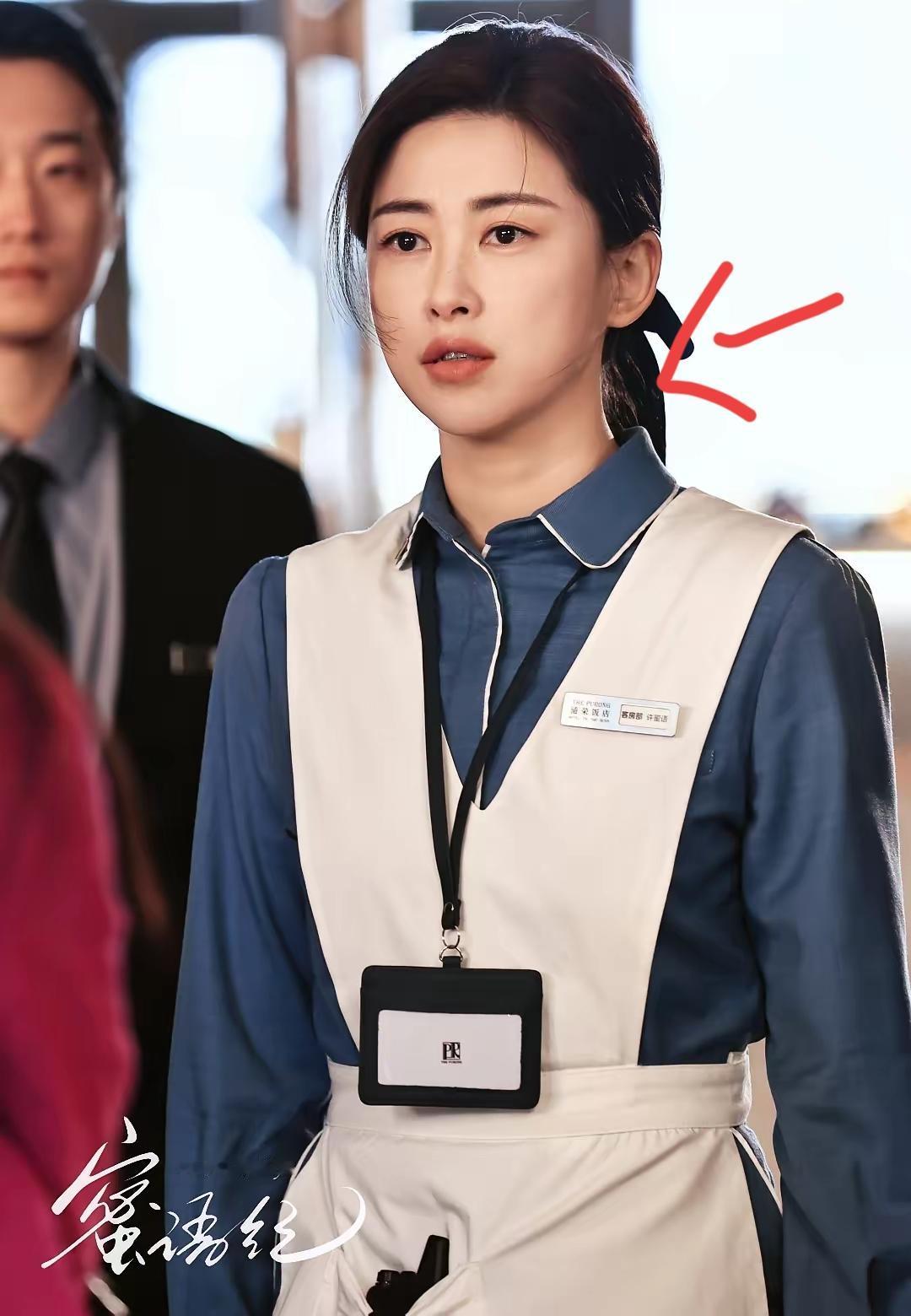 女明星中让我最不能理解的
就是朱珠本人了，
不是因为她的造型，也不是因为她的服装