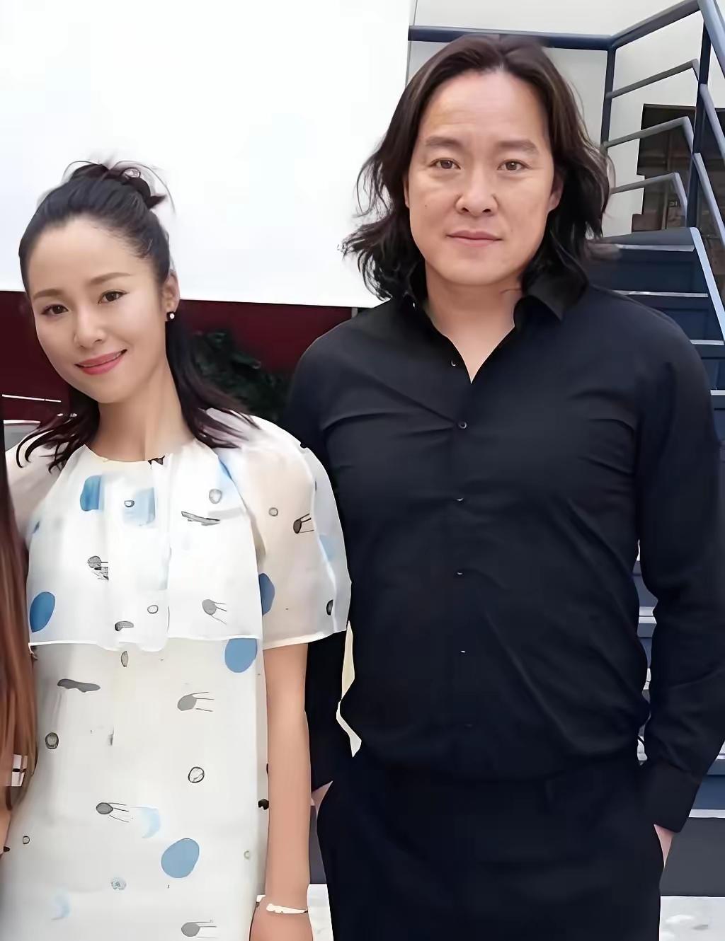 江一燕官宣离婚，
好奇查了一下她前夫，
真没想到啊，原来她的前夫竟是《大明宫词》