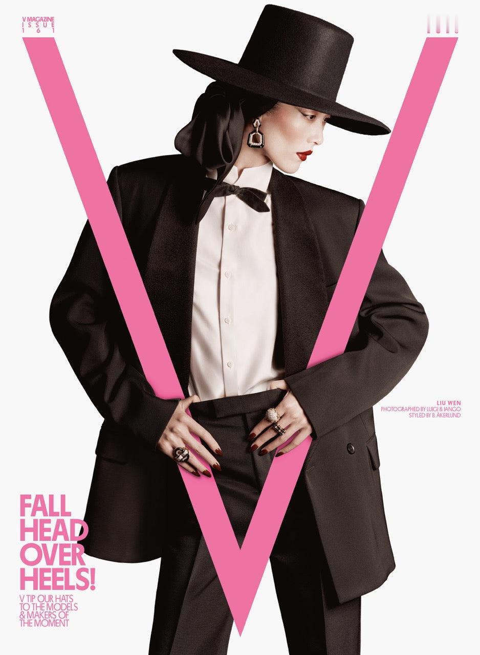 首登母版 V Magazine ！姐 Slay 惹  超模刘雯以西装搭配礼帽造型