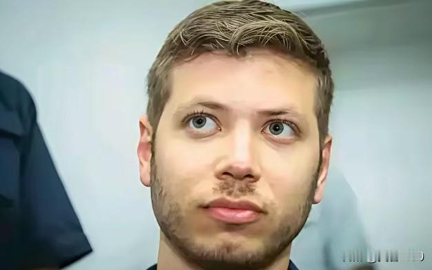 内塔尼亚胡的儿子不好当，出门轻则遭人羞辱，重则会挨揍，身材少不了保镖保护。