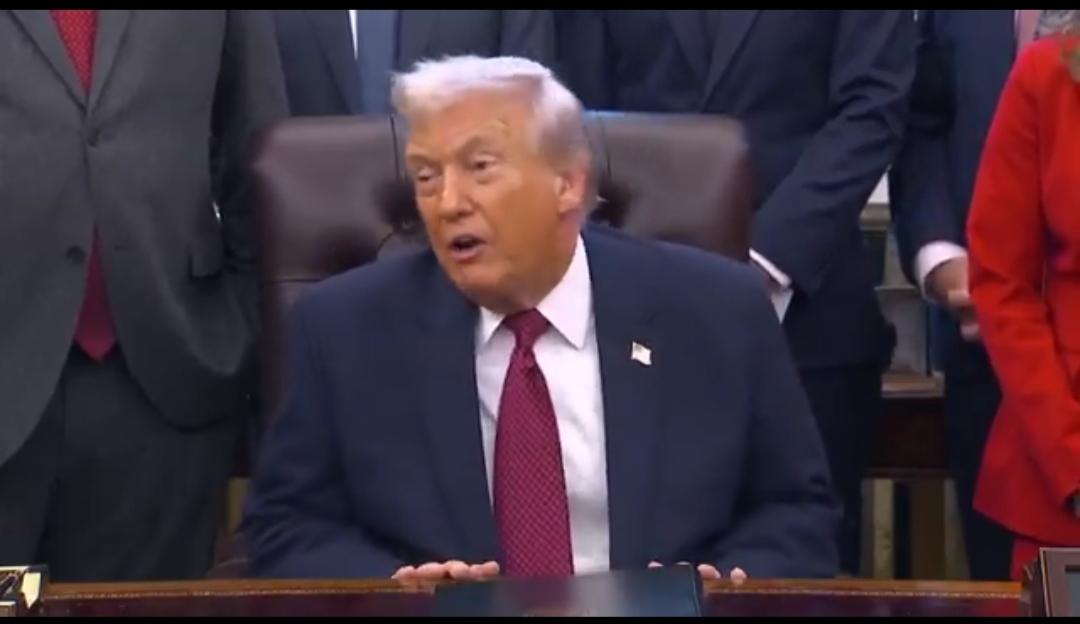 特朗普谈到他的加勒比海上打击行动时说很快就会在陆地上展开行动。他称，我相信你们听