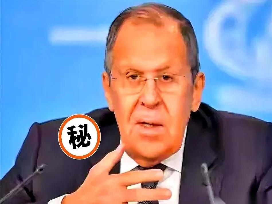 中情局安插在俄的核心特工奥列格·斯莫连科夫，在美俄外长会面后突然带全家消失。此前