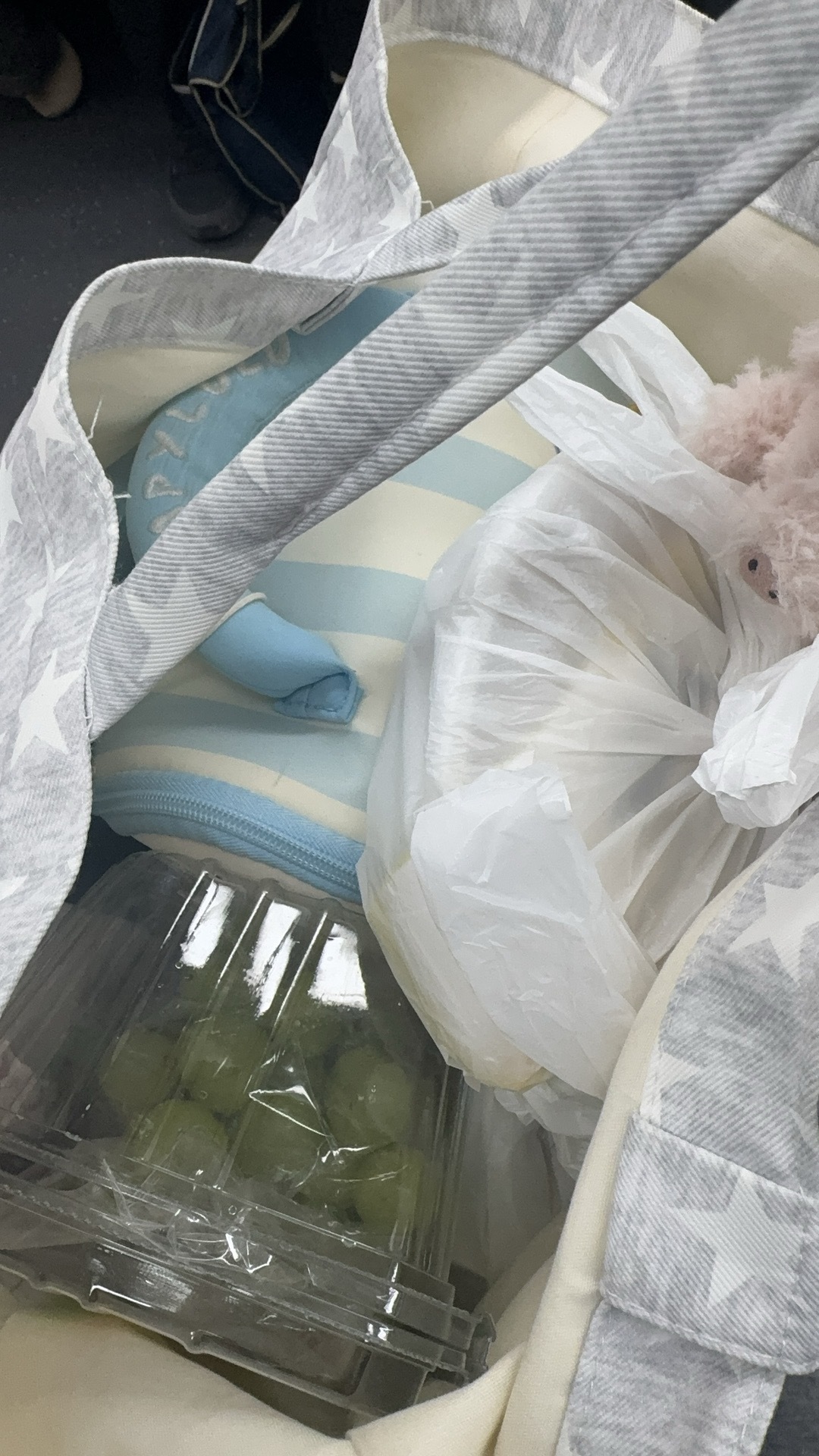 还在地铁上就要抢三开了吗 ​​​