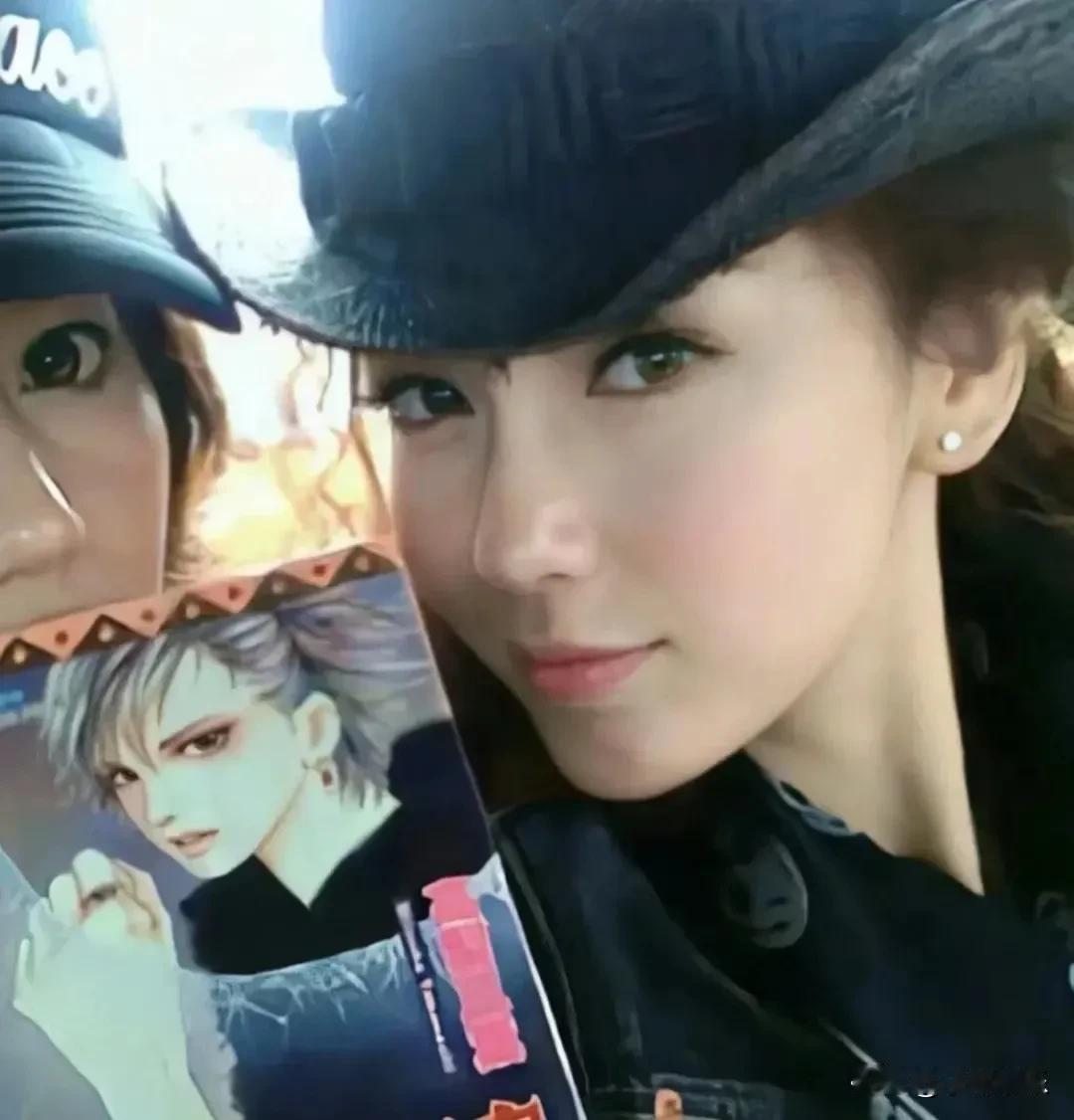 杨颖早期的照片，就像洋娃娃！美貌是无需讨论的事实。她就像天使一般的美丽可爱，妥妥