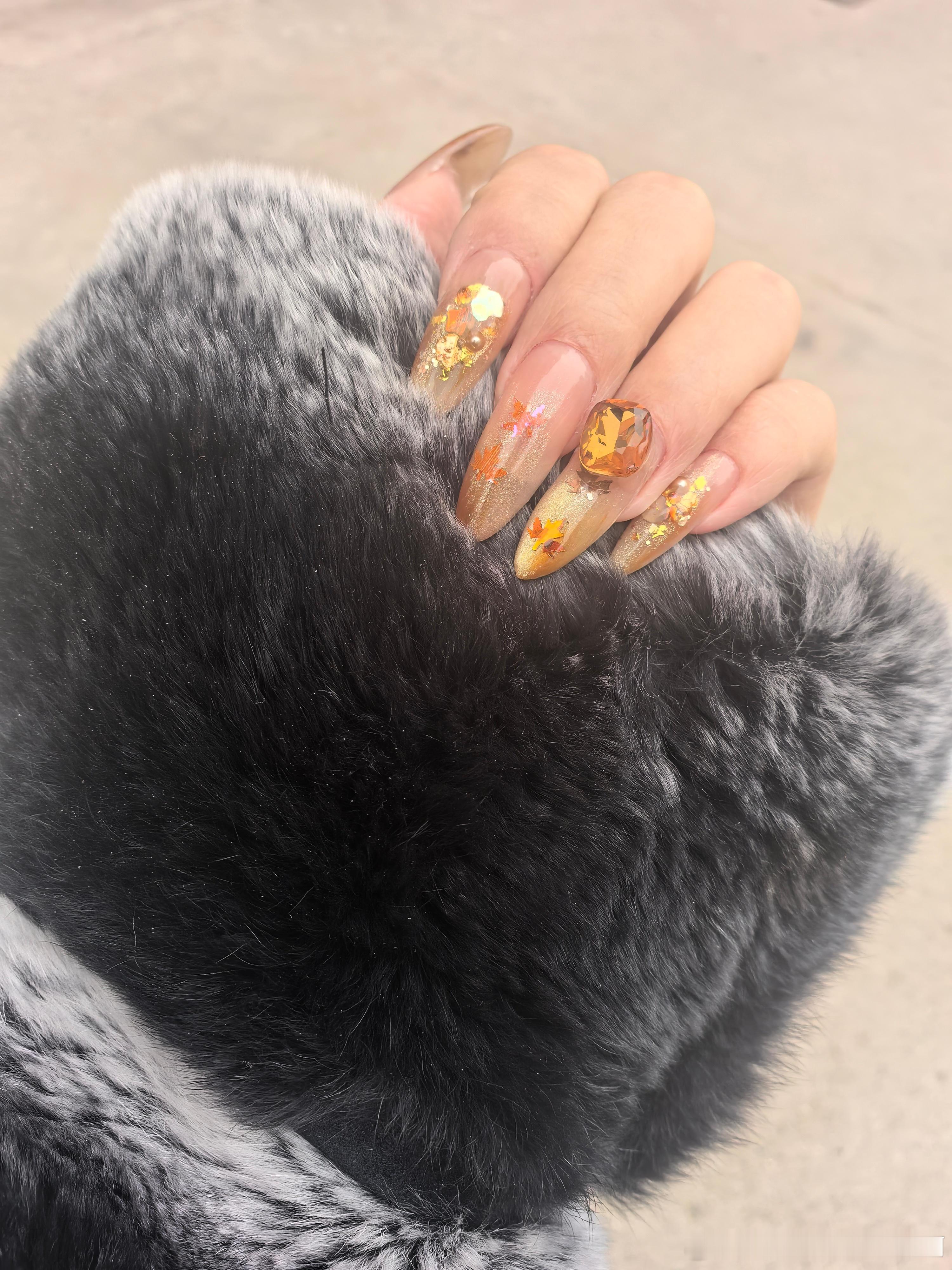 秋树叶美甲 安排～ 