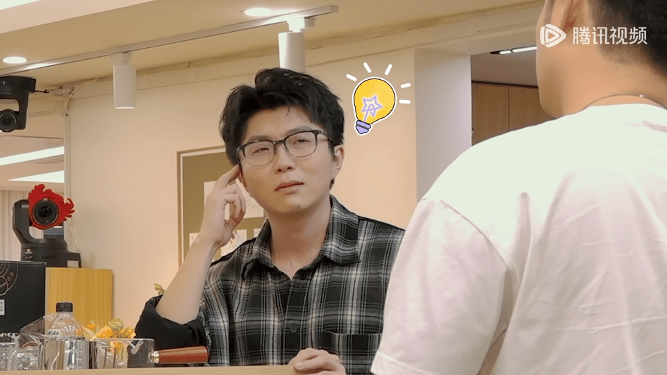 毛不易李雪琴这段在井柏然那看过 刷到毛不易李雪琴喝陈星旭手冲咖啡，瞬间get到梦