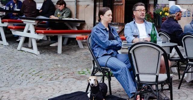 瑞典是一个极度反华的国家。它曾完全关闭了我们曾经在那里建立的孔子学院。完全堵死了