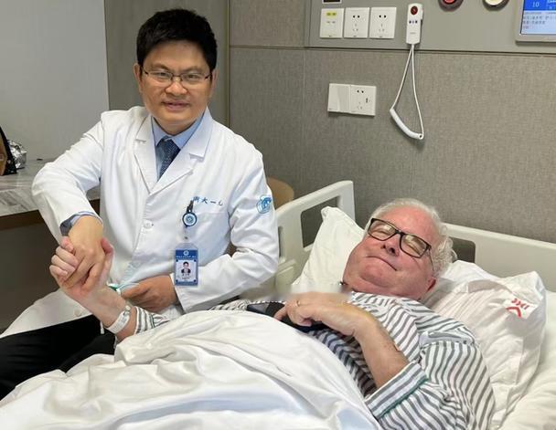 越来越多外国人赴华看病，核心源于多重优势叠加。中国医疗技术日趋精湛，疑难病症诊疗