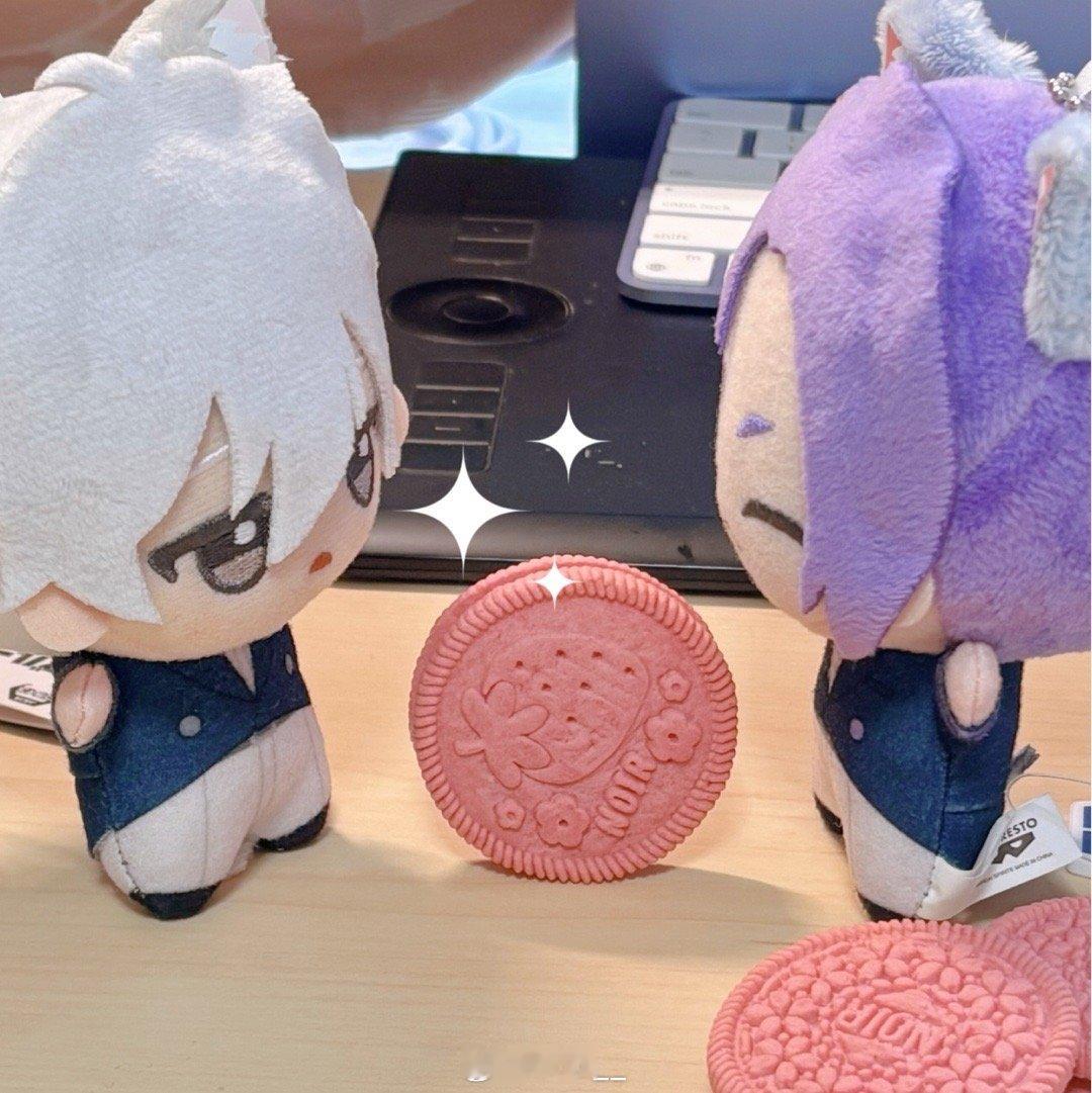 🐱「努！！🍓！！努～🤲🎁」🐺「🍓？努…🧑🤝🧑努努—」 