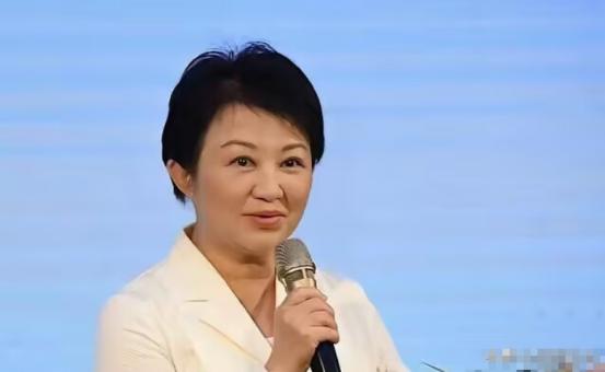 台中市长卢秀燕正式宣布，
 
4月9日，台湾省台中市长卢秀燕正式宣布：斥资16亿