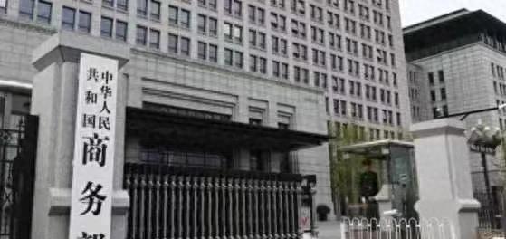 中国突然出手！美国限制高科技出口后，中国反手亮出新措施，日媒都承认：这次不是简单