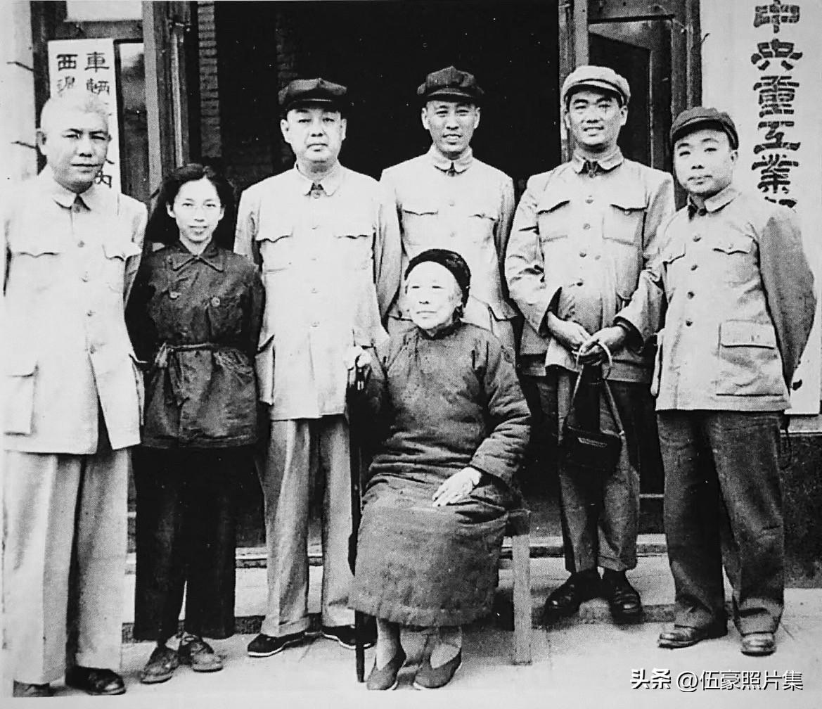 1951年4月，72岁高龄的中侨委（中央人民政府华侨事务委员会）主任何香凝到中央