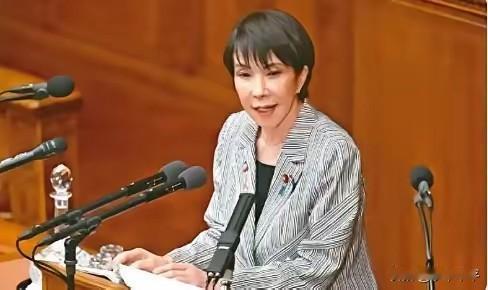 哪怕我是假装认为你不是最重要的，那么，你就真的不是最重要的了！
这个逻辑，有没有