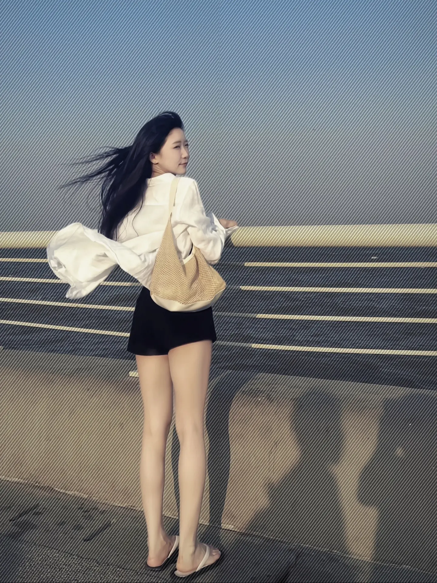 ootd穿搭 斩男穿搭 随拍 大长腿 内容启发搜索