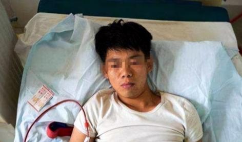 2011年4月，17岁的湖南少年王阳以2万块卖掉了自己的一颗肾，用这笔钱买下了最