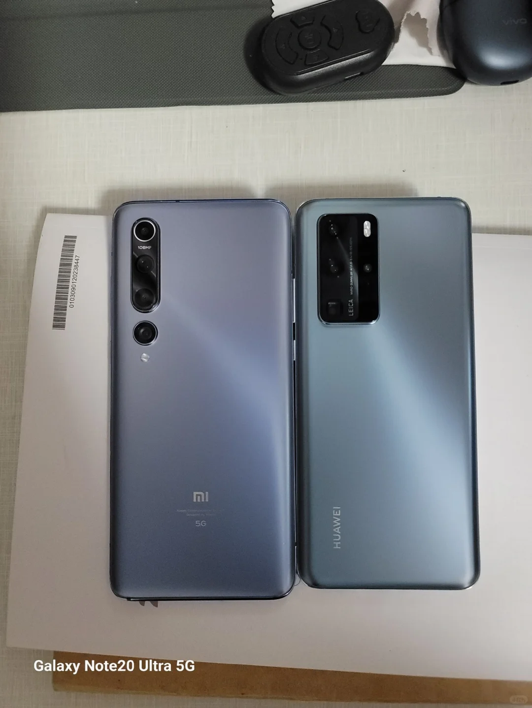 时隔4年，酷安网友华为P40Pro是一部全面无短板的手机，屏幕甚至比同一年发布的...