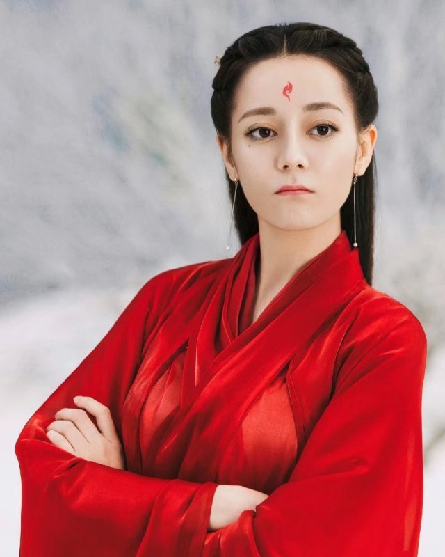 迪丽热巴[超话]淳茶舍官宣迪丽热巴 终于要官宣啦！我要喝我要喝[锦鲤附体] ​​