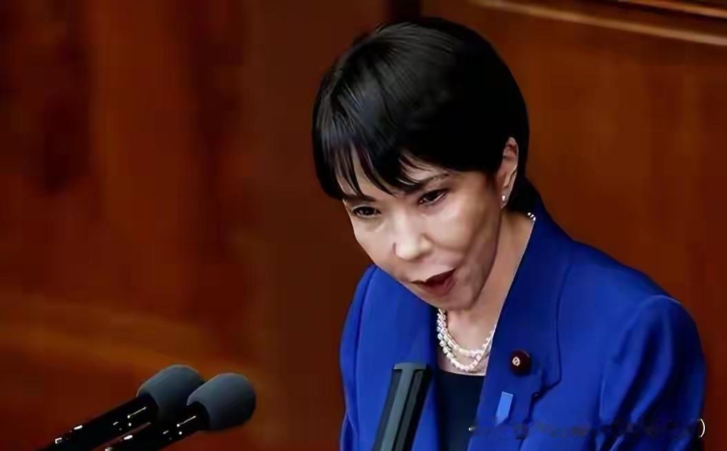 2025年末这些大事，每一件都关乎你我！
 
国际上风波不断：普京访印免签落地、