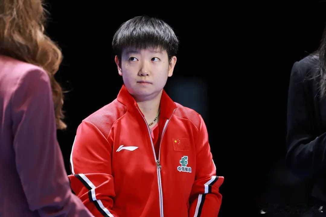 孙颖莎3比2金娜英伦敦团体世乒赛韩国女团对战中国女团，王曼昱第一盘比赛三比零大胜