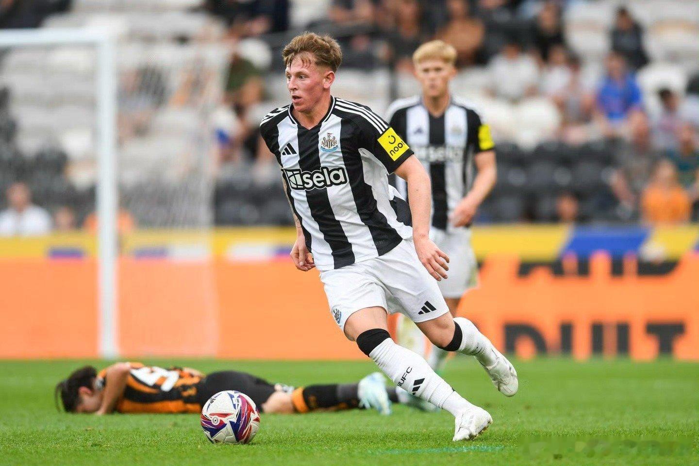 【纽卡迎来魔鬼赛程】欧冠1/8决赛抽签出炉，纽卡斯尔与曼城一样，将在3月迎来超级