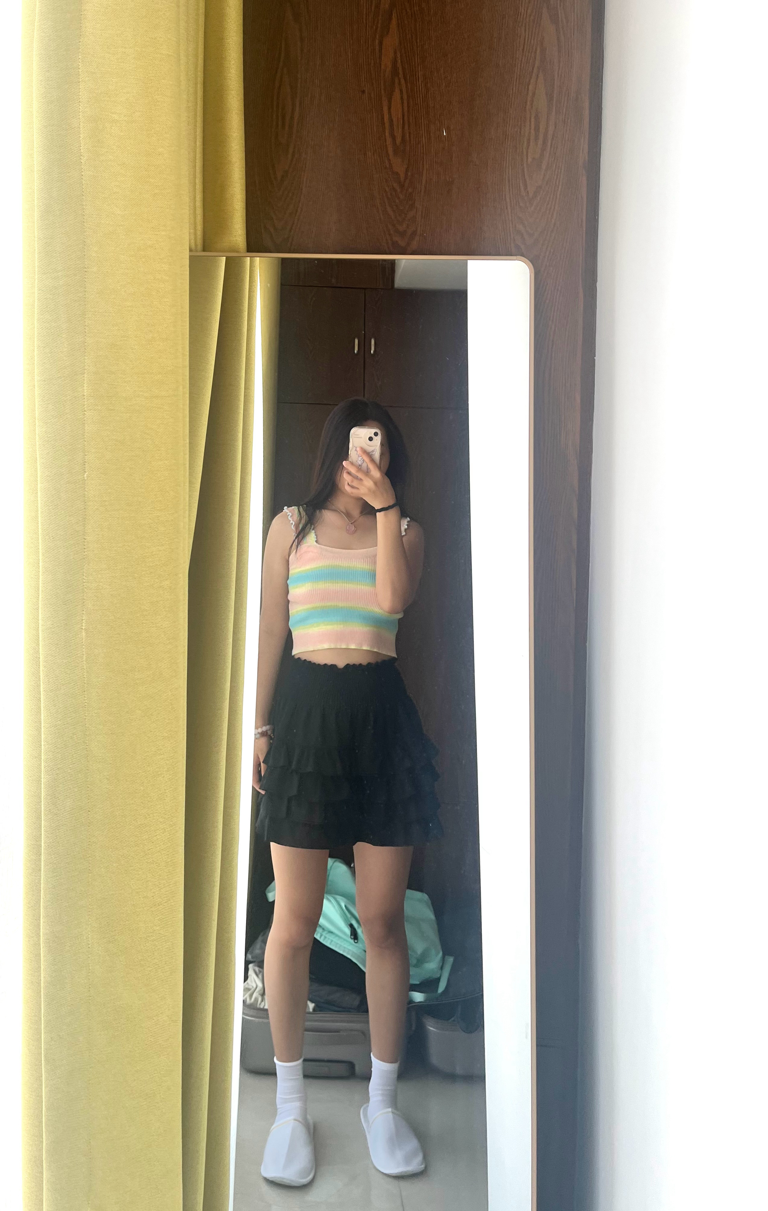 #日常分享接龙#  “在人声鼎沸的欢喜里 我唯独望向你 我问了问心 它说情不自禁