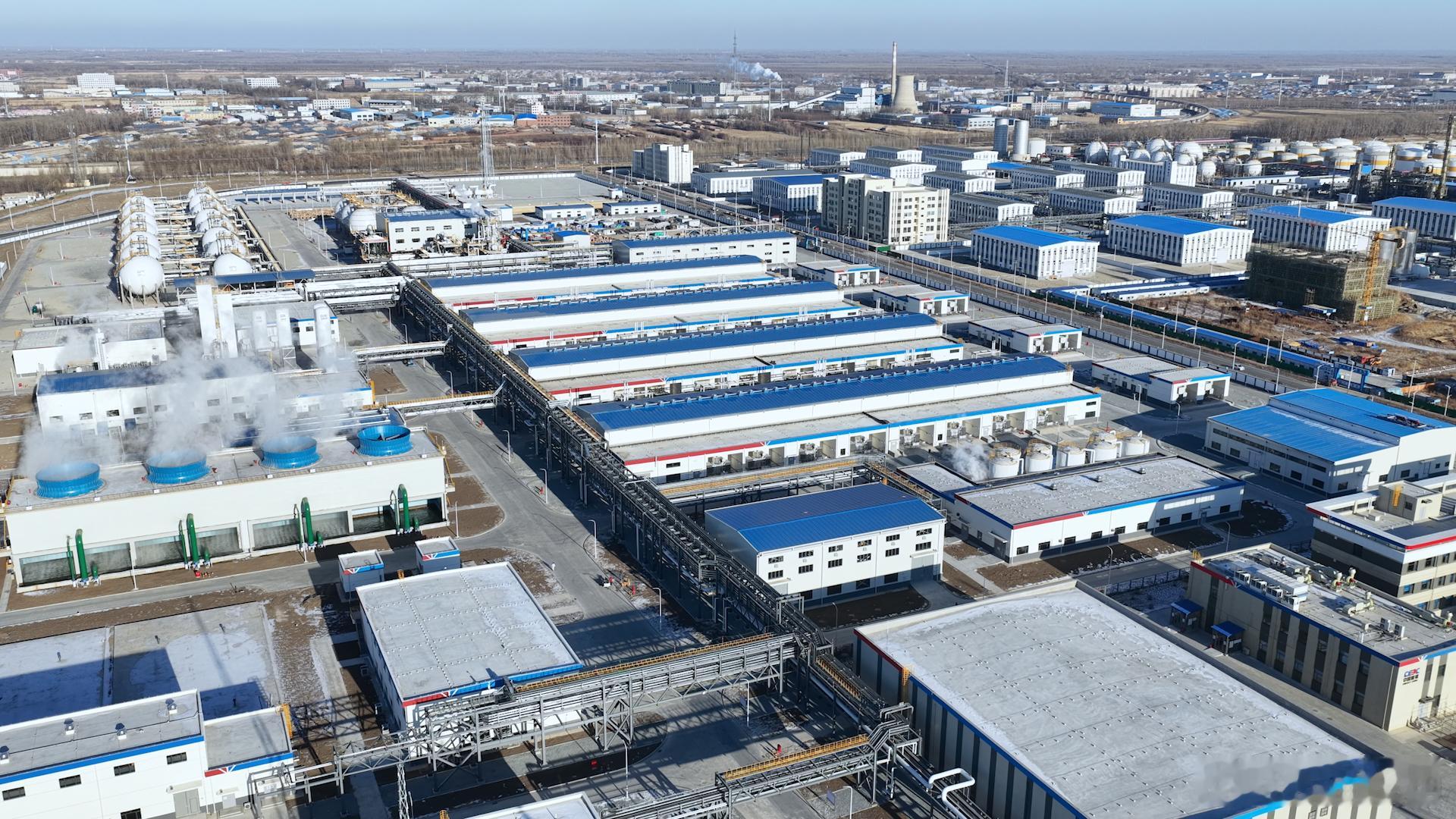 中国技术真的把西北风变成了燃料 80 万千瓦新能源发电护航！75 万千瓦风电 +