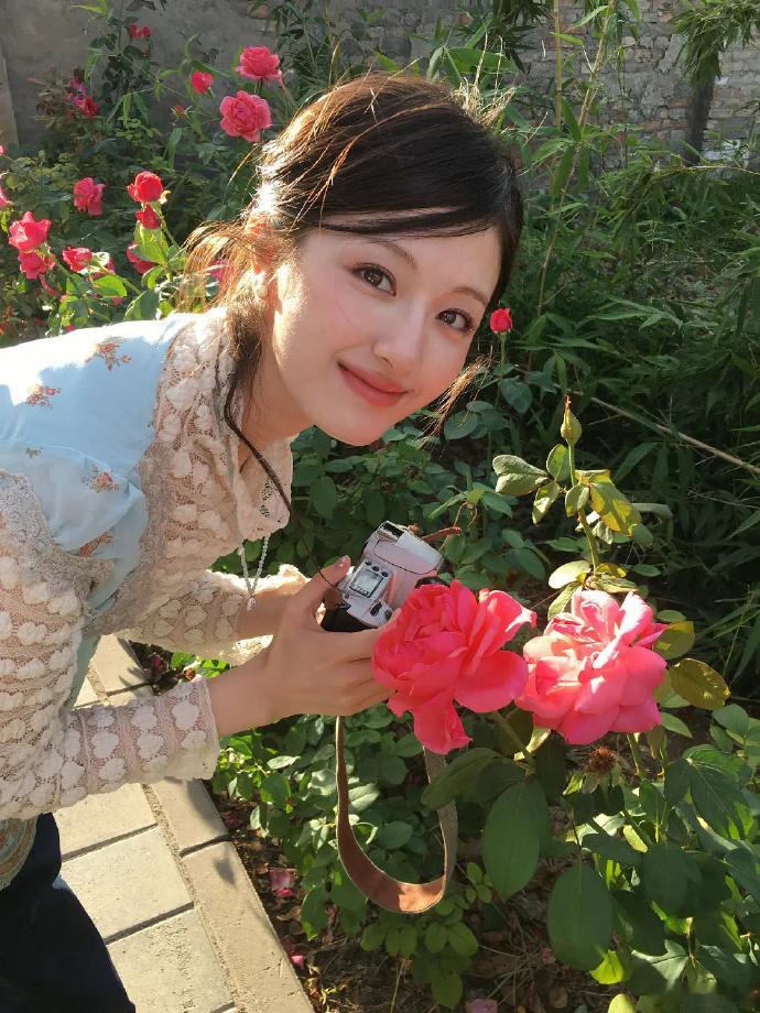 这是否是露思维成长后的模样？ ​​​