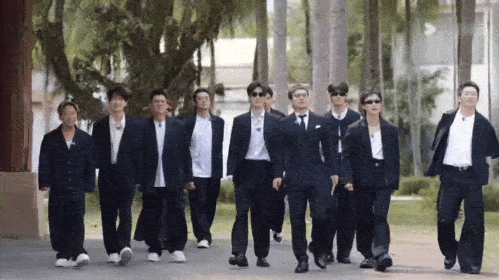 开心麻花团综有自己的180男团麻花特开心 家人们这波颜值暴击我接了！《麻花特开心
