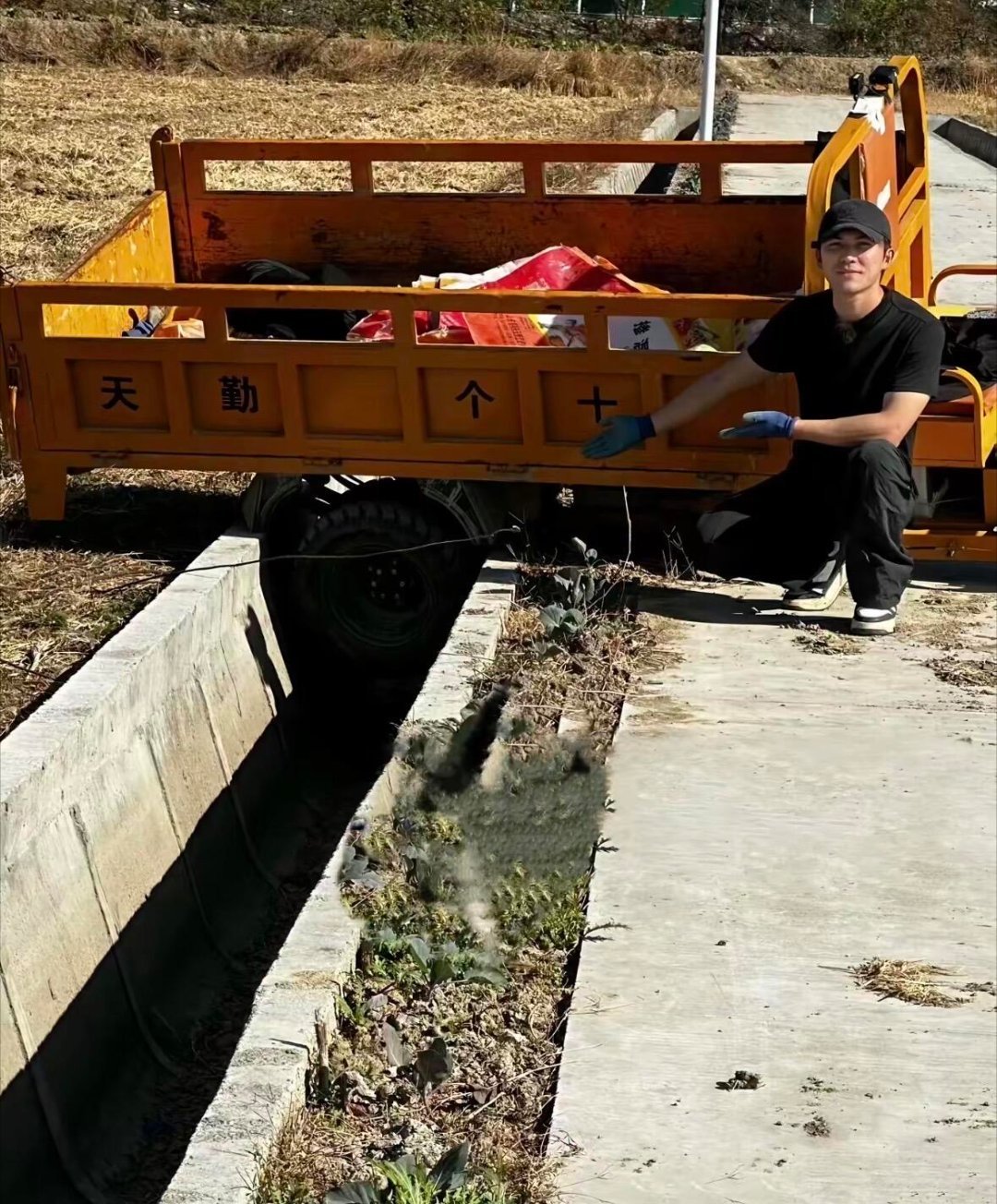 一张张照片记录幸福到永远我们的故事，那段如有神助的时光是从多年前的那个夏天开始的