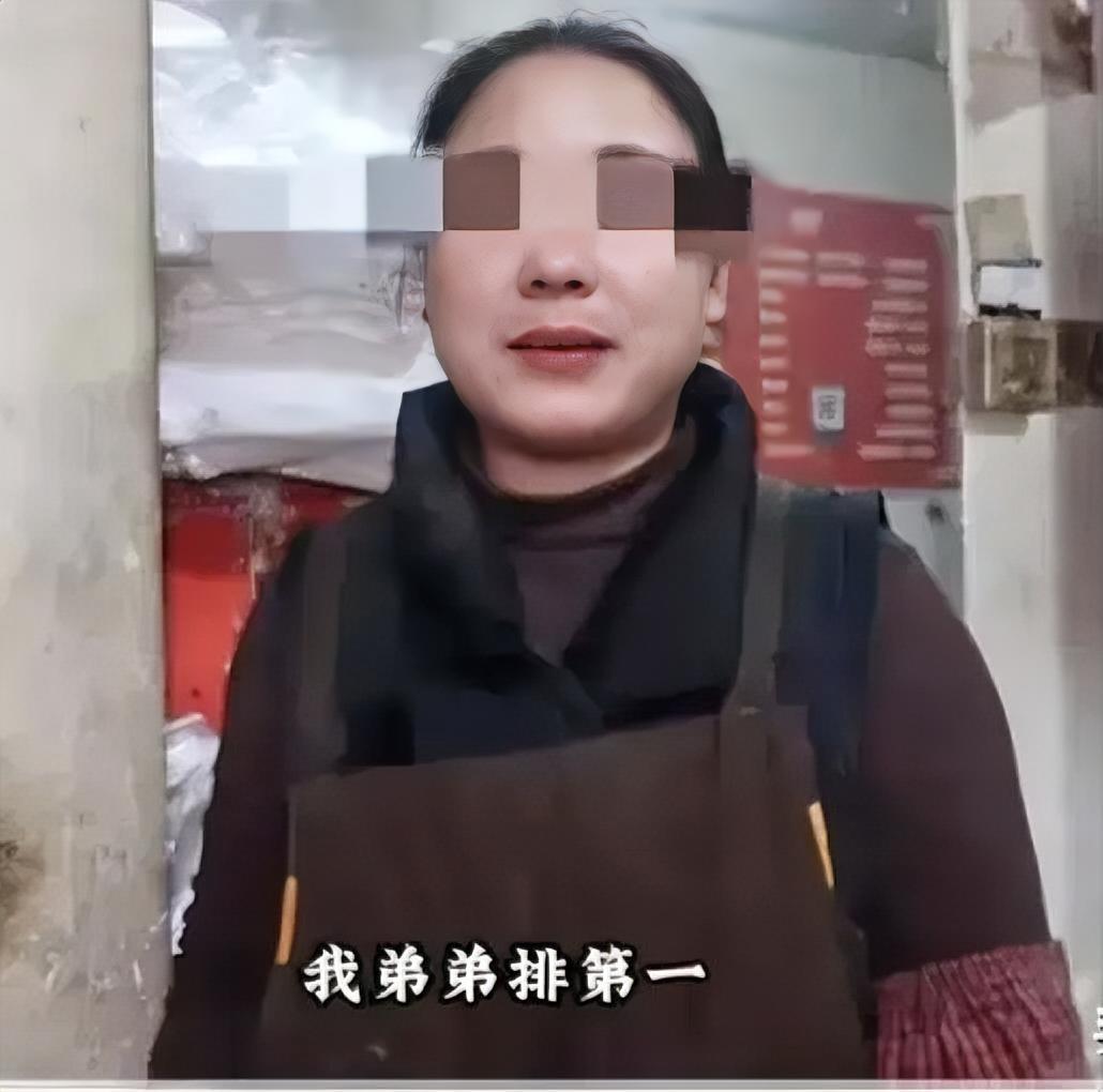 安徽，一33岁女子潘晓婷，卖烧饼12年攒下百万，却不顾老公孩子反对，给弟弟买了1