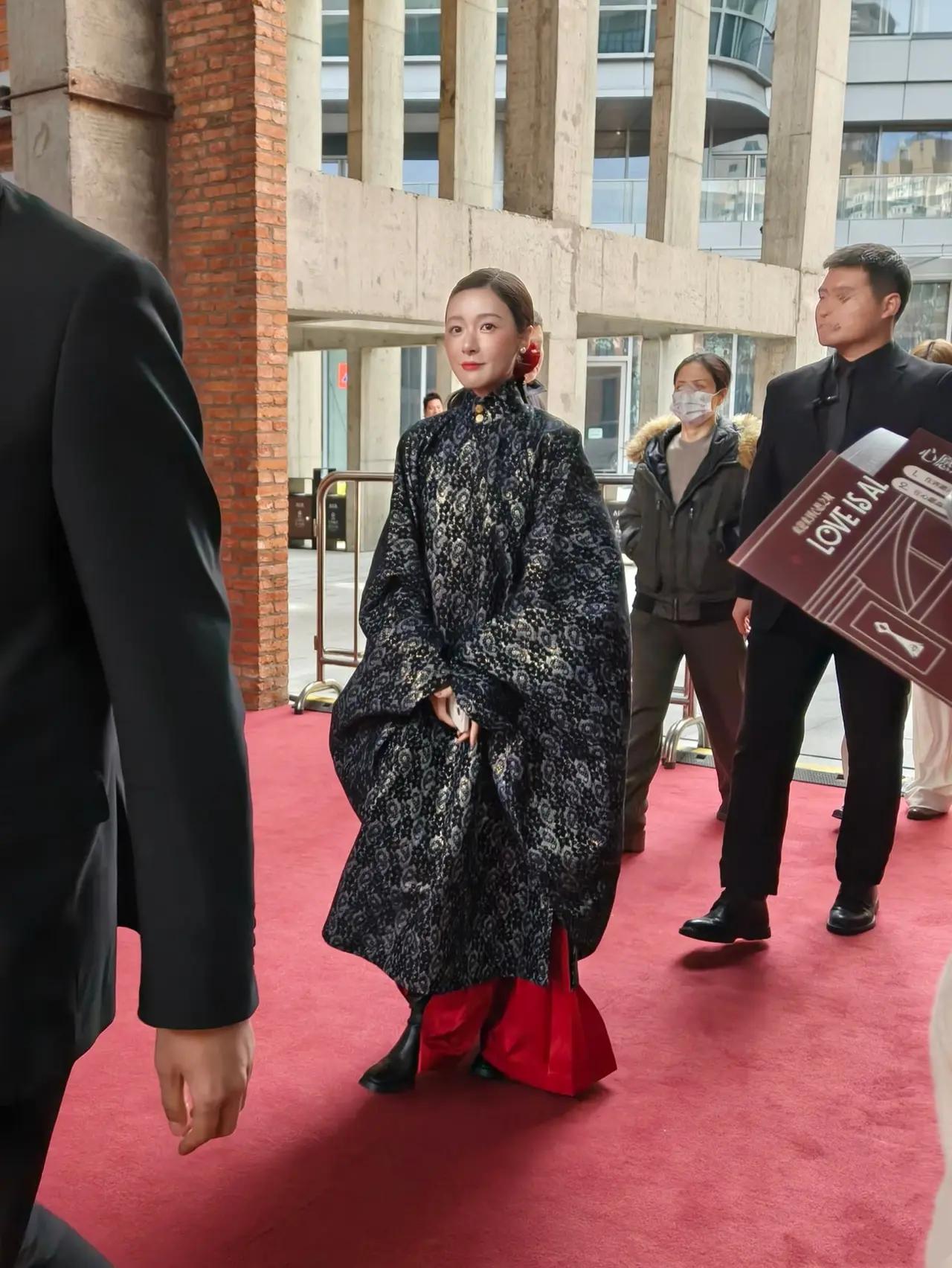 这是当年那个假小子徐娇吗？