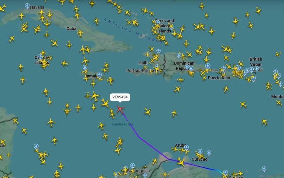 马杜罗也是牛人，汉子！
在美国大军云集兵临城下，且多次威胁要对其实施斩首的情况。