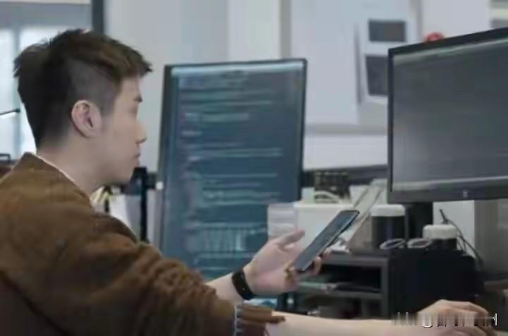 投3000份简历只拿3个面试！留美10年硅谷夫妻，转身回国竟活成这样……

身份