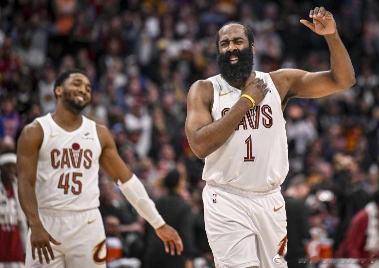 近日，猛龙球员加勒特·坦普尔在《The Raptors Show》节目中谈到了骑