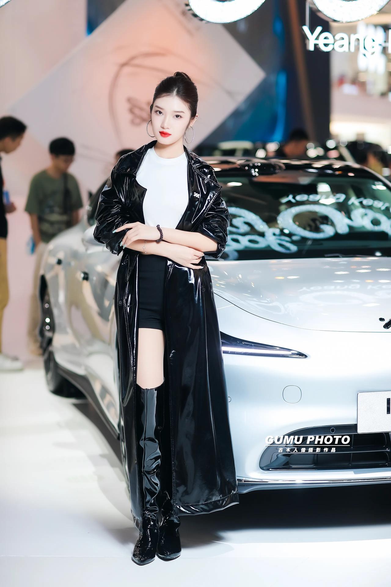 2026成都车展小米展台模特