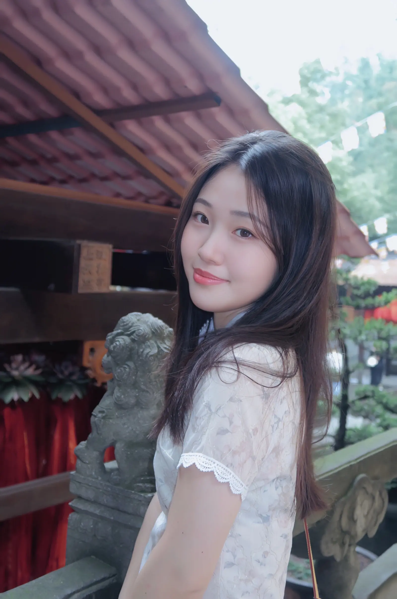人间琴悠扬 姑娘把谁记心上