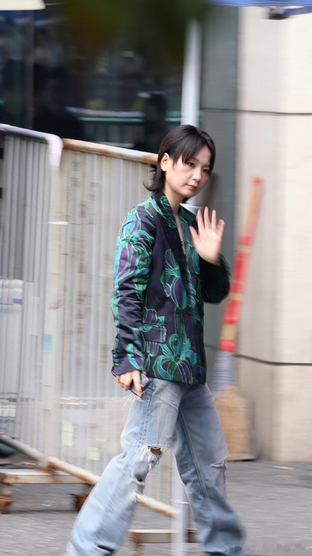 密室大逃脱 我的评分：周笔畅妥妥的安全感担当密室大逃脱 作为全队唯一的“铁坦”从