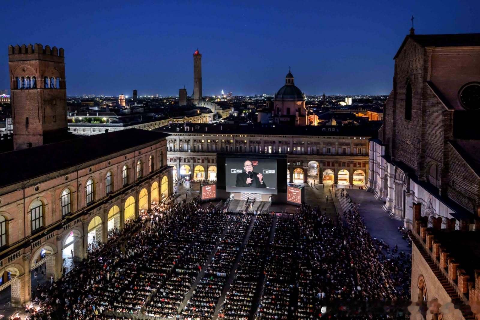 Piazza Maggiore一年一度的盛事：Il Cinema Ritrova